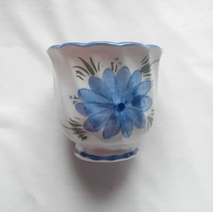 Ceramiczna osłonka doniczki z kolumną, ręcznie malowana. I poł. XX w.