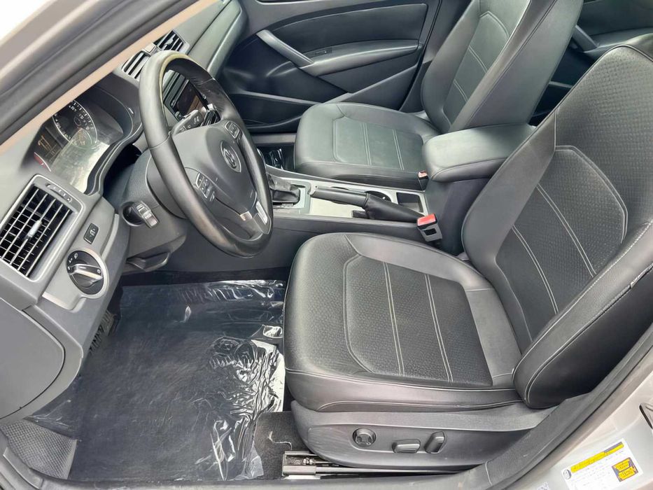 Volkswagen Passat      2014