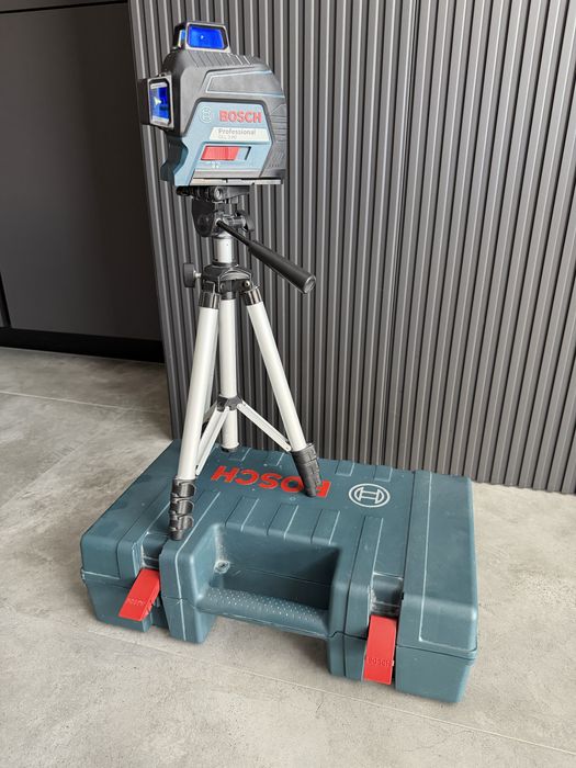 Лазерний рівень Bosch GLL 3-80