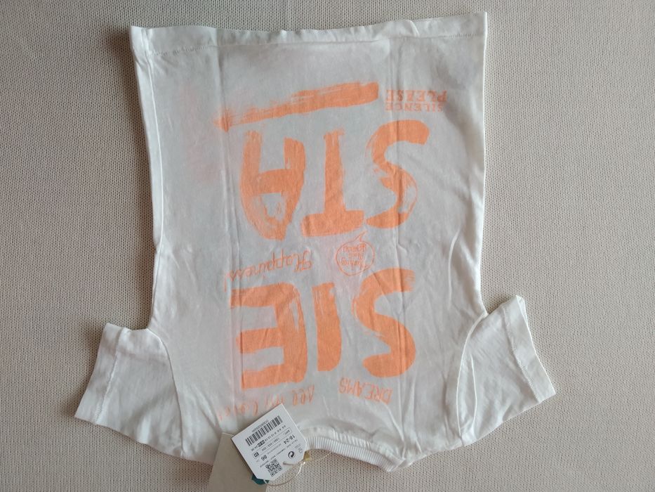(NOVO, PORTES GRÁTIS) ZARA - T-shirt Com Mensagem - 18-24 meses