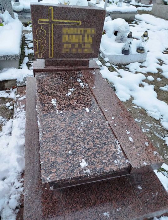 Pomnik granitowy nagrobek dla dziecka