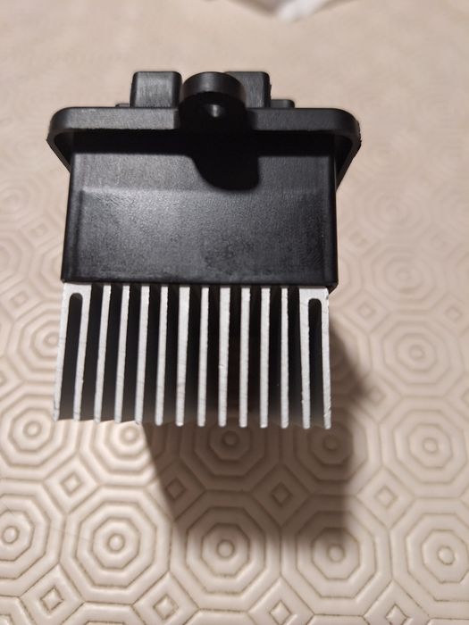 Resistência renault clio
RENAULT CLIO IV (BH_) R clioesistência
RENAUL