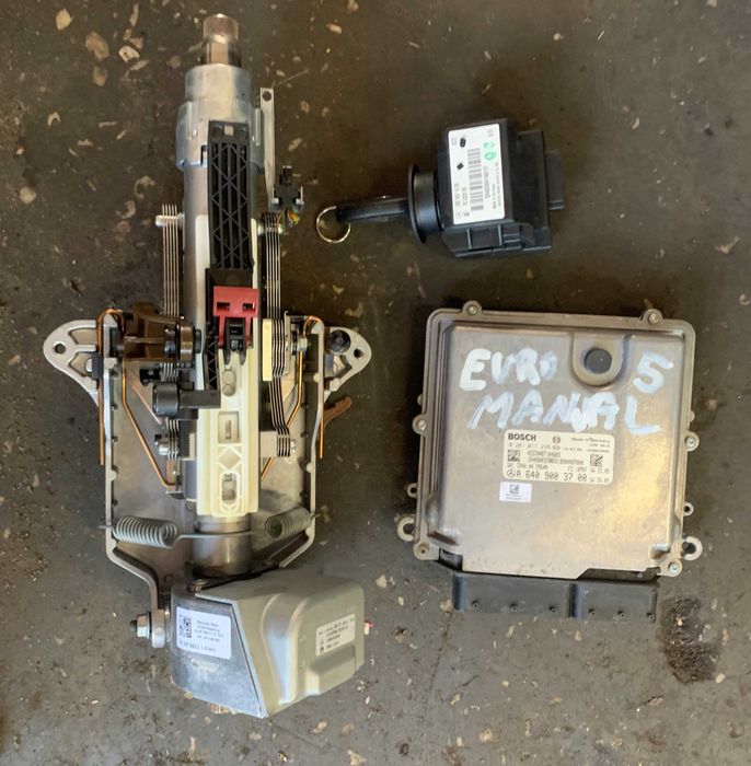 Mercedes B klasa W245 LIFT EURO 5 Komputer sterownik silnika STACYJKA