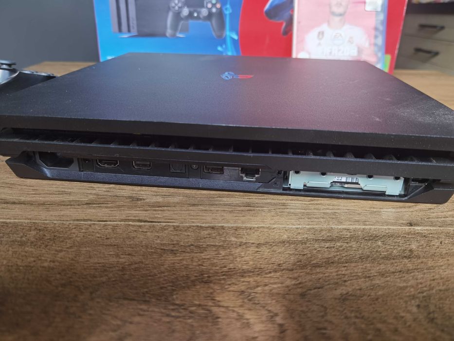 PlayStation 4 Pro PS4