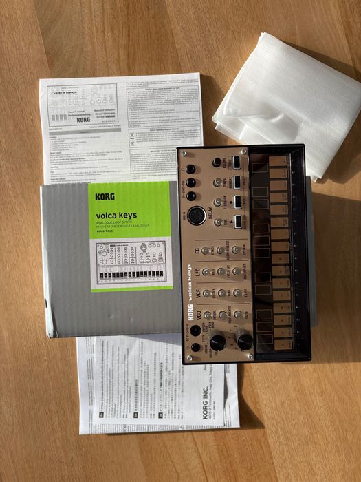 Korg Volca Keys - estado como novo, com caixa + cabos Ripcord