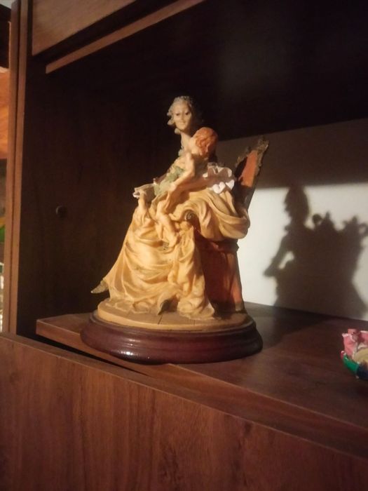 Estátua em Marfinite