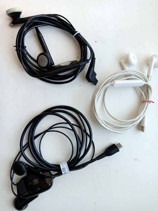 Навушники телефонні до мобільних  телефонів з міні USB  входом