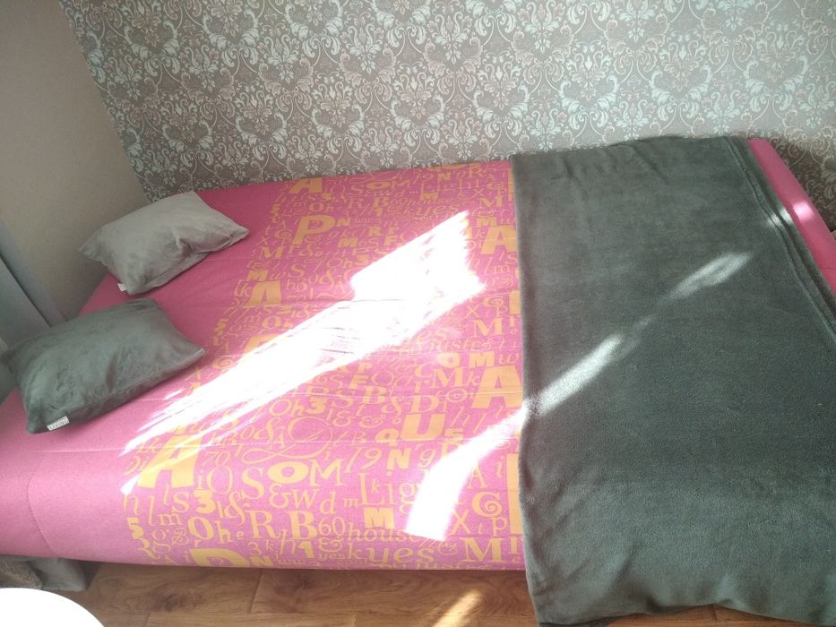 Диван кровать 130*190 см