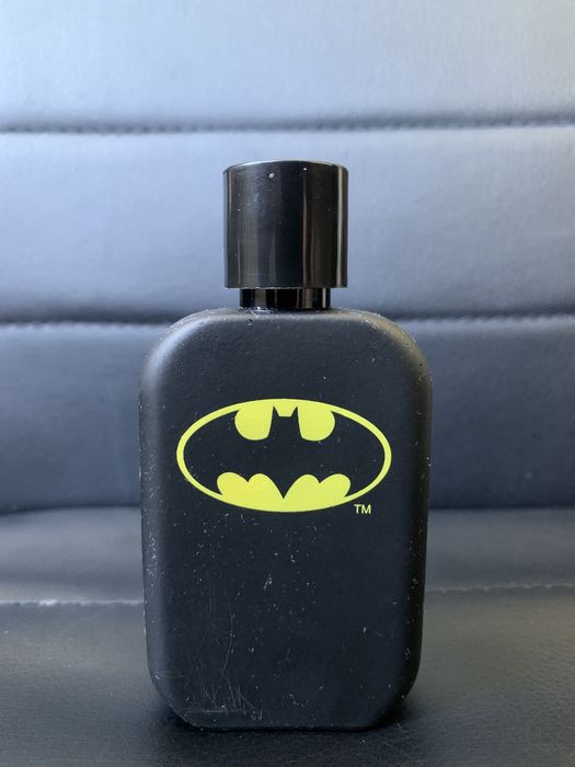 Флакон від парфумів з Бетменом