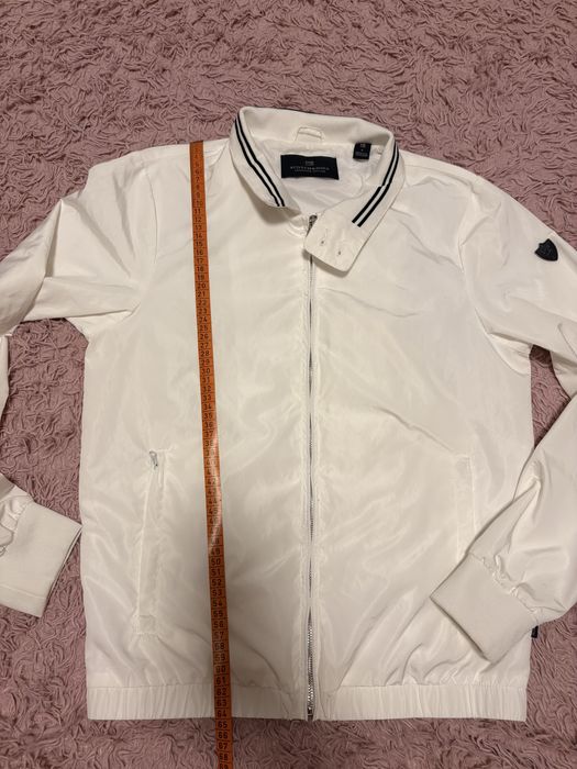 Продам  чоловічу  вітрівку від відомого бренду Scotch&Soda p. S- m