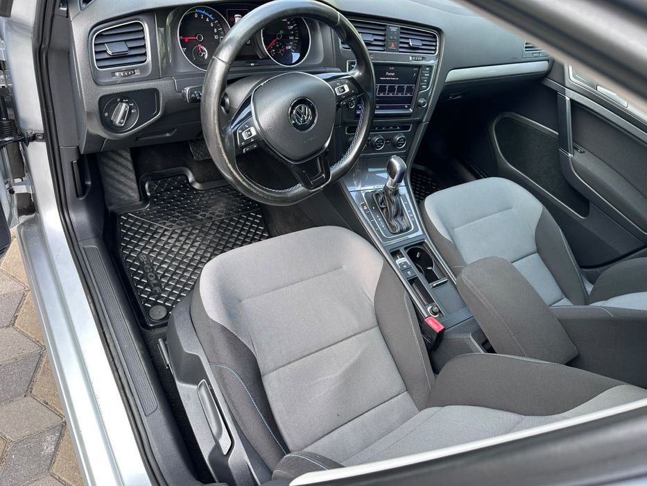 Volkswagen e-Golf Терміново !!! Без торгу!