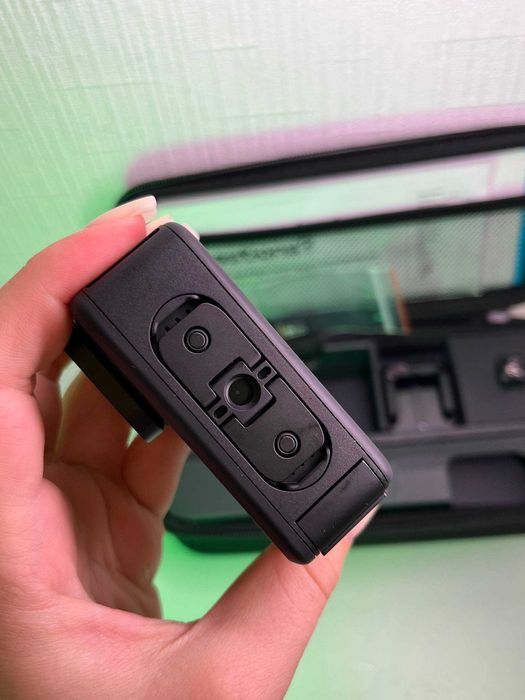 Екшн-камера GoPro Hero 13 в кейсі