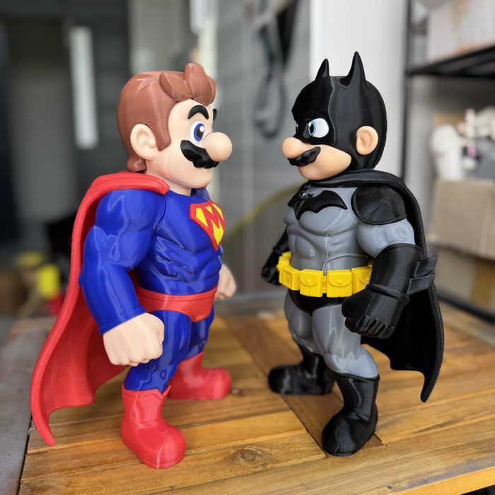 Figure Super Mario x Superman (Custom) – Pintado à Mão