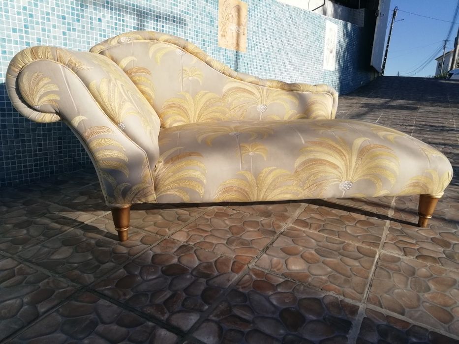 Sofá Chaise Longue Antigo Bonito