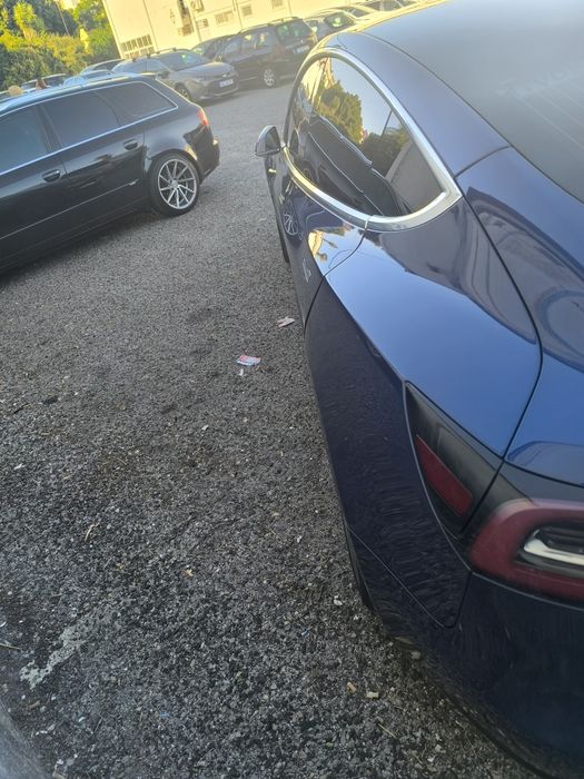 Tesla model 3 dual motor