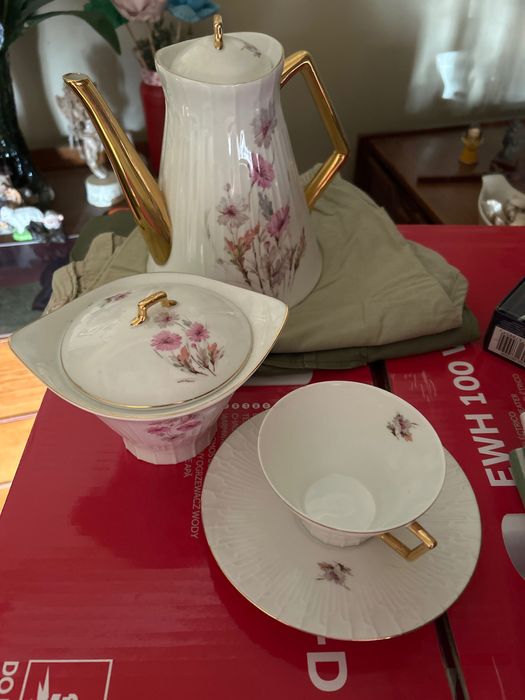 Serviço de chá  vista alegre