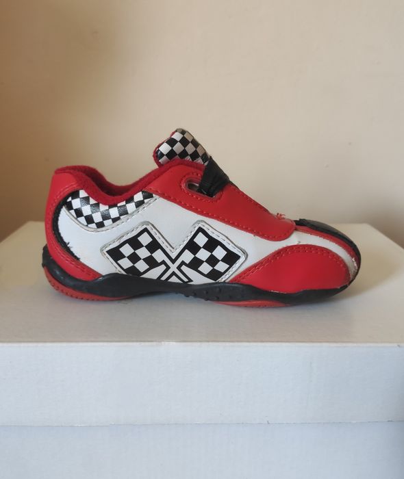 Buty z wyścigówką dla dzieci