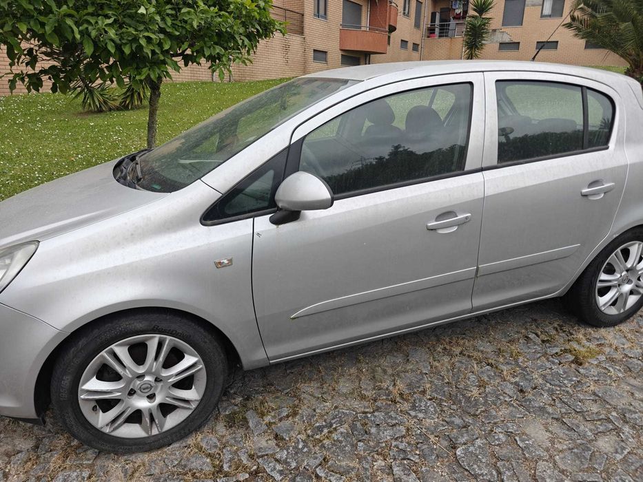 Opel Corsa D 1.2 C/ AC e Jantes