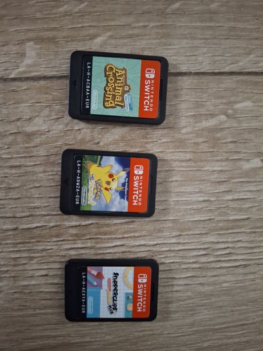 Nintendo Switch Fortnite Edition + 3 gry + etui + karta pamięci 64GB