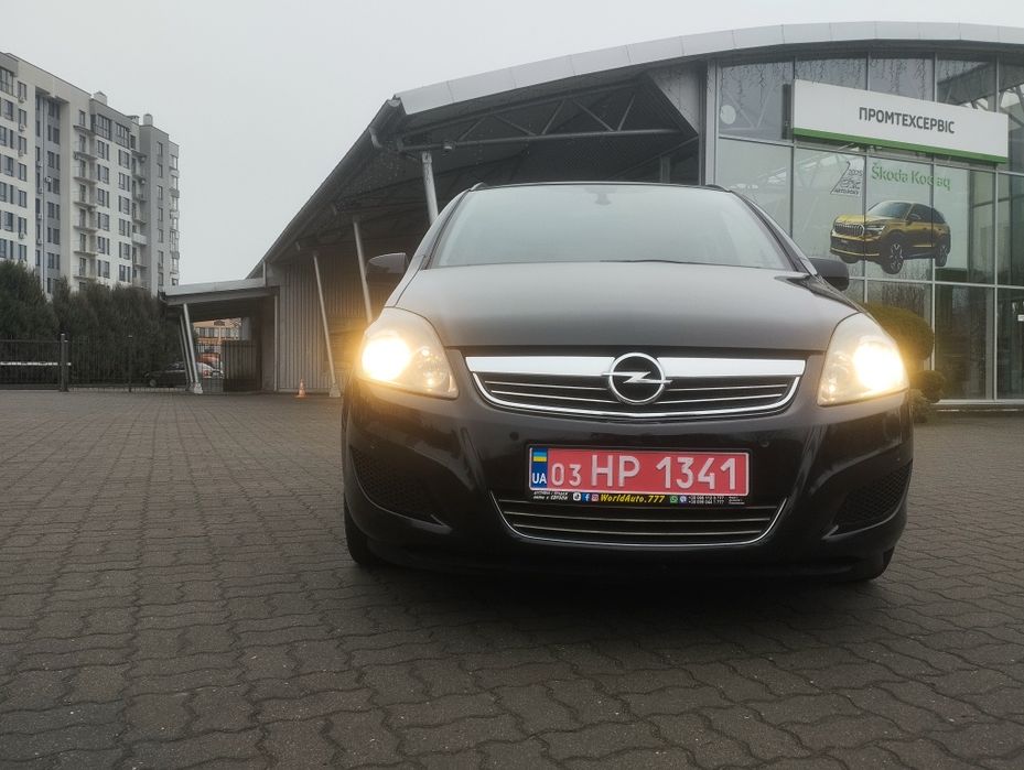 Продам автомобіль Opel zafira