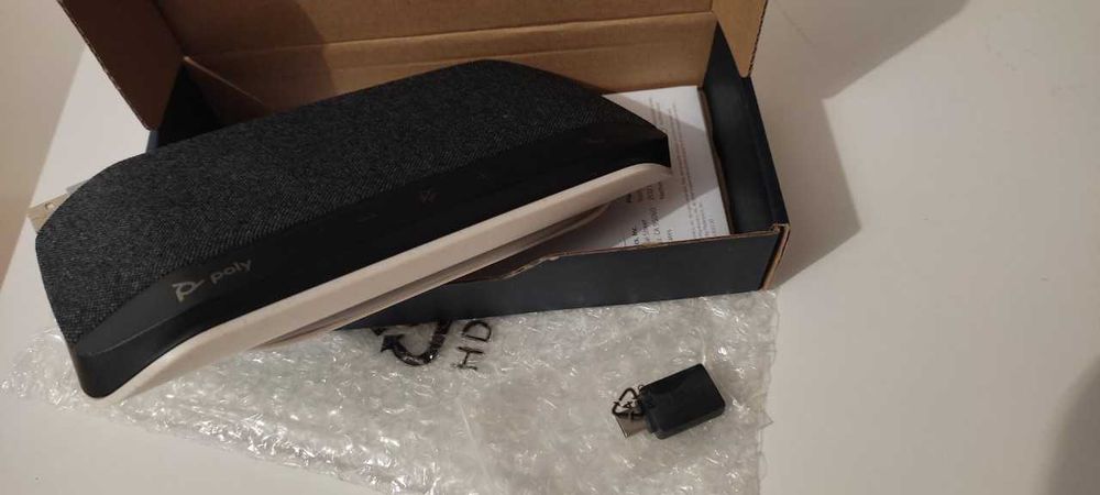 Poly Sync 10 – nowy kompaktowy zestaw głośnomówiący