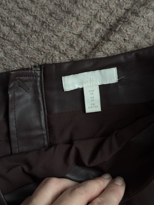 Спідниця з еко-шкіри H&M, бургундій, розмір M (38)