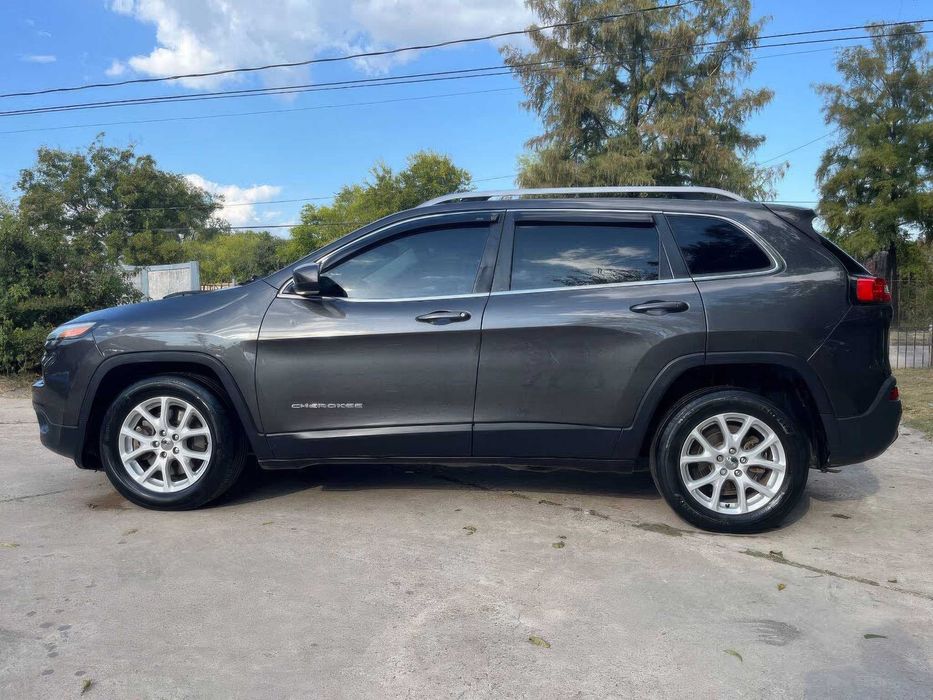 Jeep Cherokee Latitude      2016