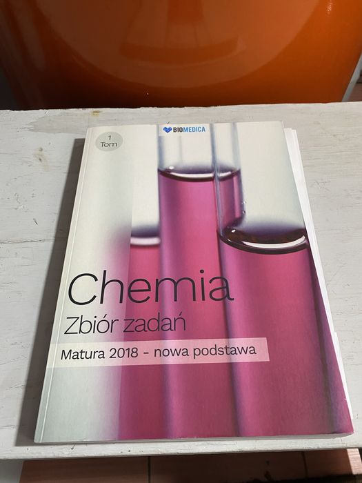 2 części zbiorów zadań z chemii
