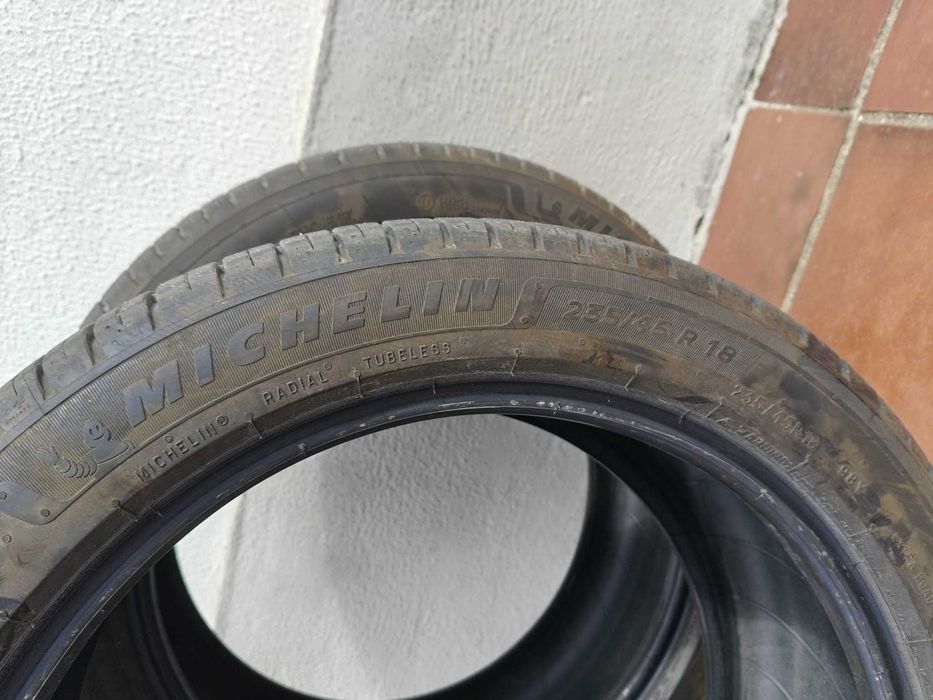 2 Pneus MICHELIN PRIMACY 5 235/45 R18 98 Y XL (Menos de 1500km)