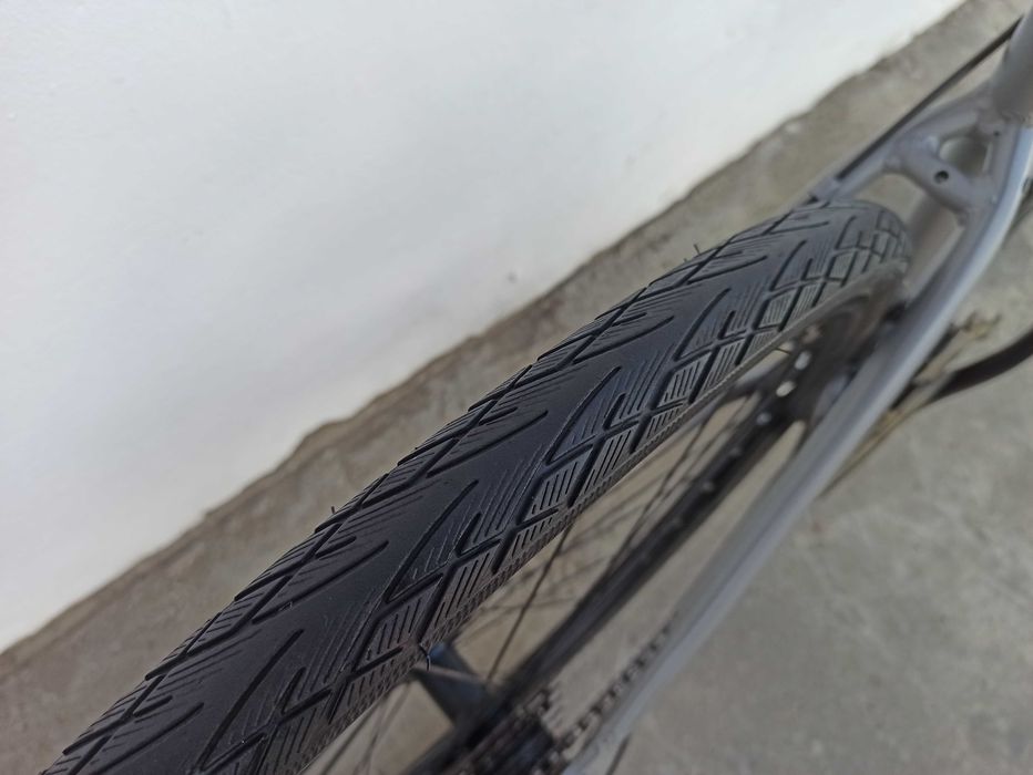 Rower crossowy Urban koła 28 rama Alu na 165-180 cm