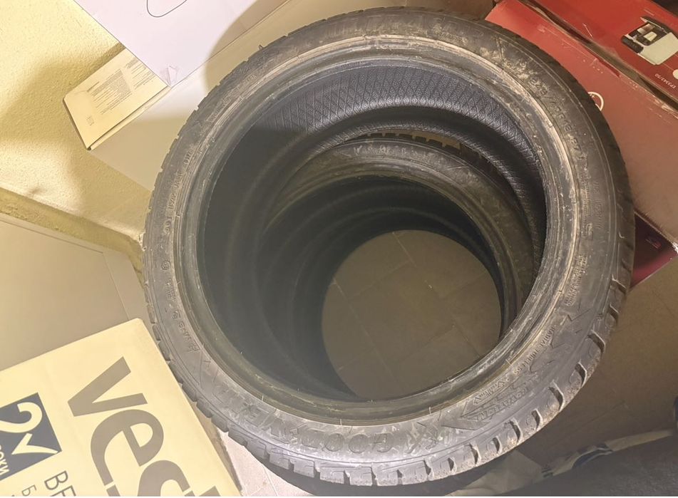 Шини зимові GoodYear Ultra Grip Performance