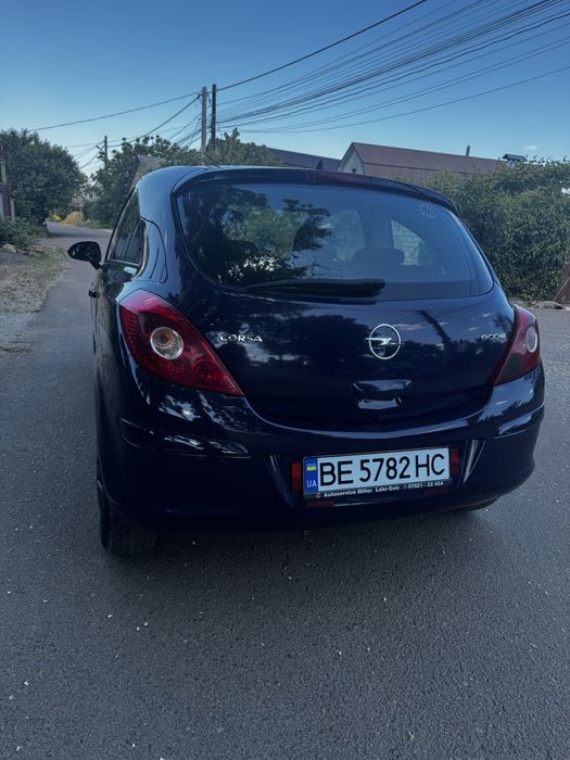Продам Opel Corsa 2009 год 1л Бензин Механика-5ст
