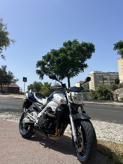 Suzuki GSR 600 Azul - Impecável, Revisada e Pronta para Rodar!
