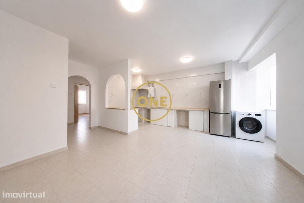T3 Apartment on Avenida D. João III – 4th Floor