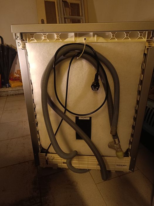 Vendo Máquina Loiça Whirlpool como Nova
