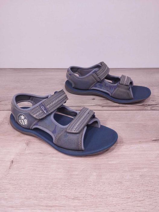 Сандалі босоніжки clarks 2.5р