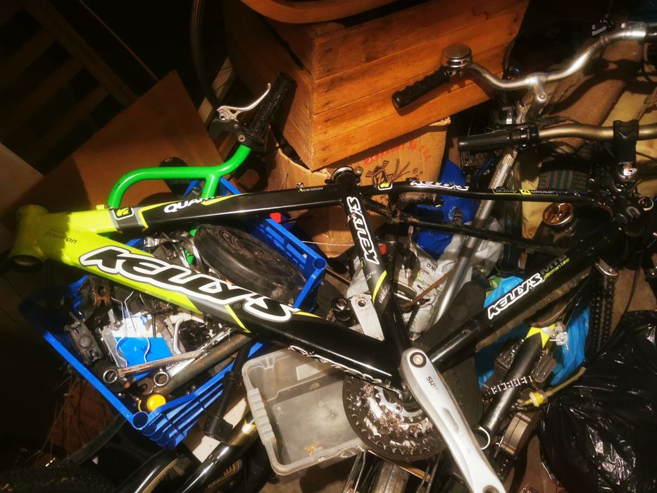 Rama Kellys Quartz 15,5 pod koła 26 shimano gak korby stery