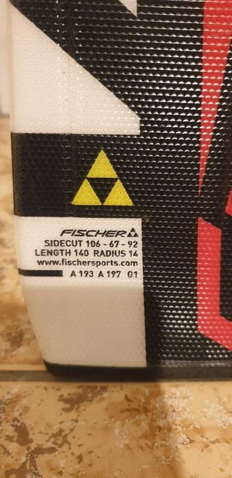 Narty Carvingowe Fischer RC4 JR 140cm w bardzo dobrym stanie