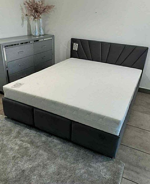 Łóżka sypialniane, tapicerowane