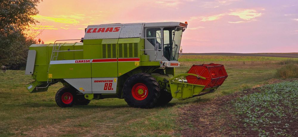 Свіжопривезений комбайн зернозбиральний Claas dominator 88