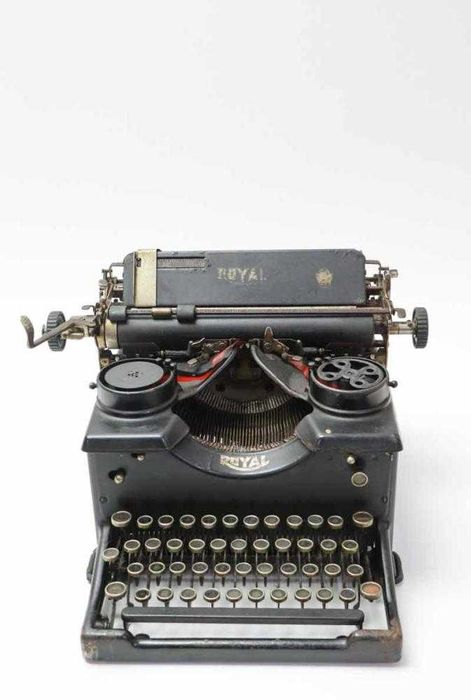 ROYAL, Máquina de Escrever