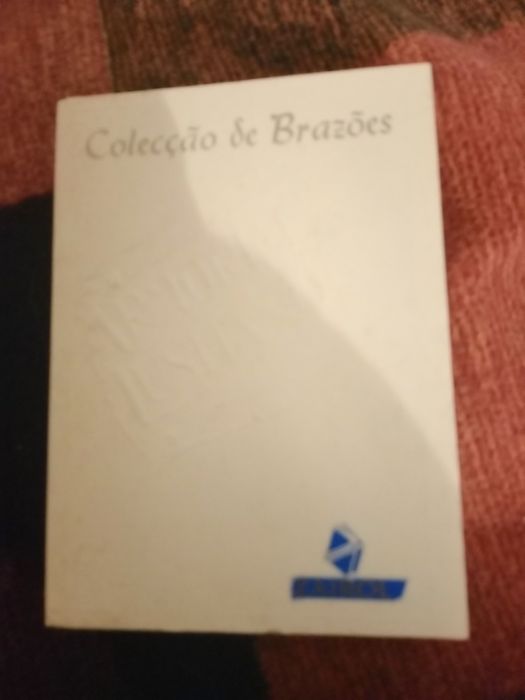 Coleção de brasões completa