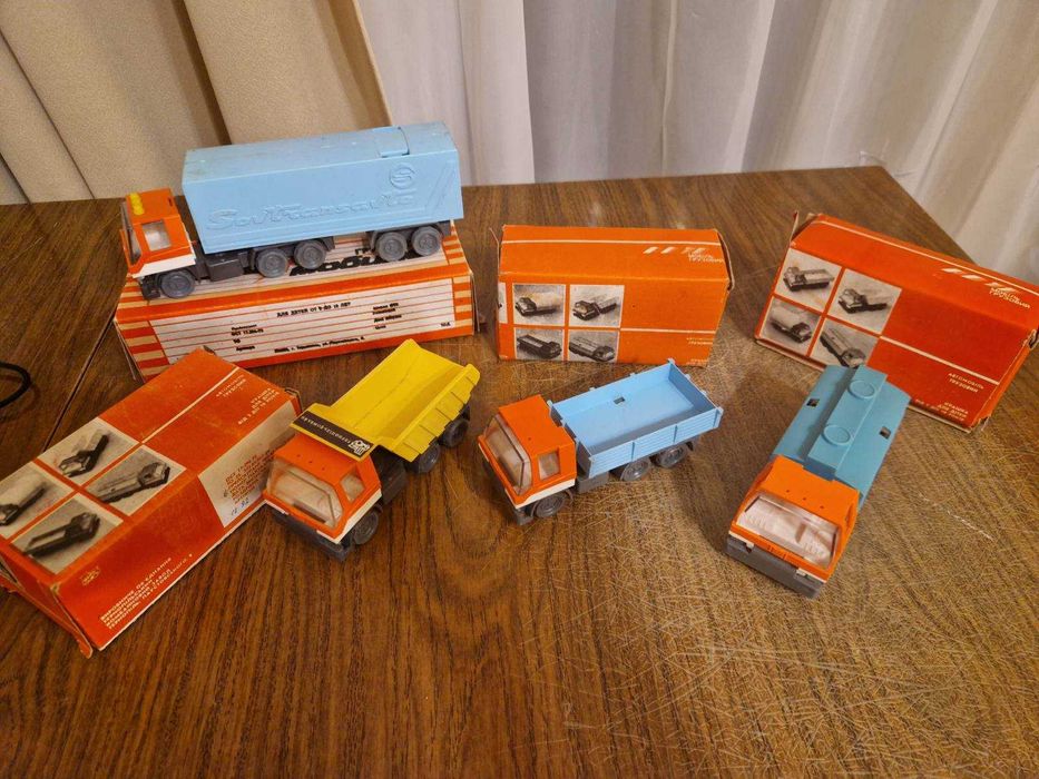 4 игрушки грузовые автомобили пост ссср 92г   в идеале