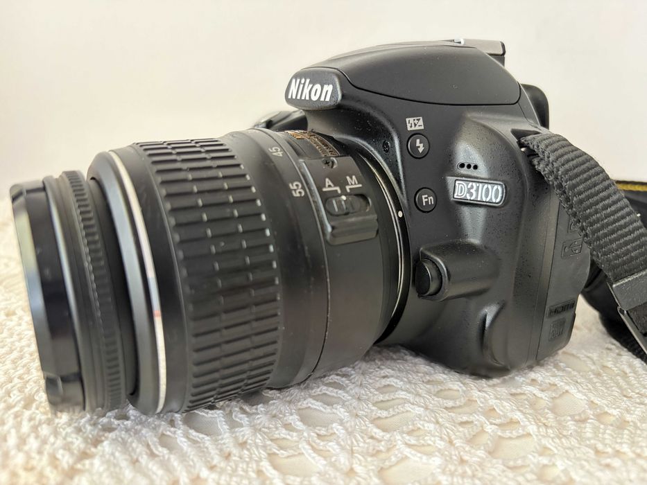 Lustrzanka Nikon D3100 z obiektywem Nikkor Af-S 18-55