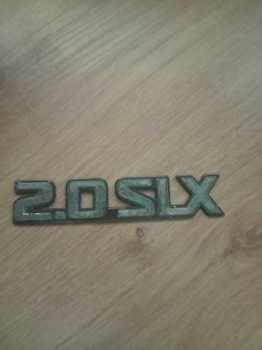 Ниссан Примьера шильдик в коллекцию.