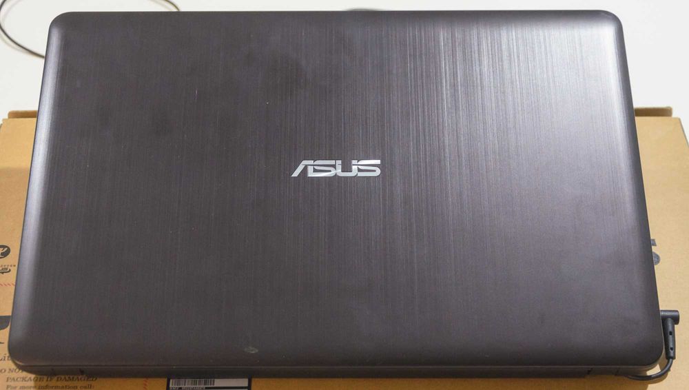Laptop ASUS R541UA-DM1287D i3-7100U/8GB/1TB/DVD FHD
