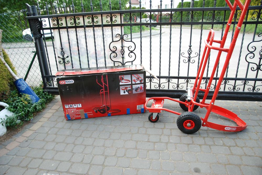 Wózek do transportu opon