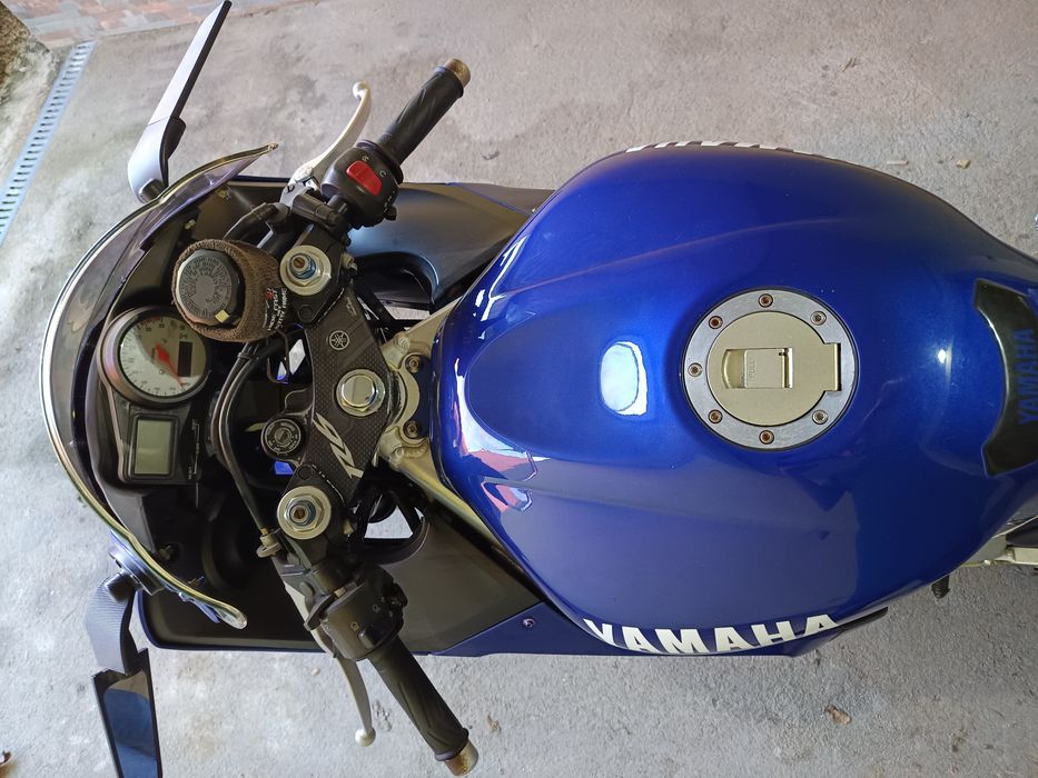 Yamaha YZF R6 2002 Sobral de Monte Agraço • OLX.pt