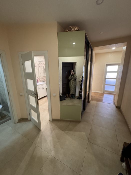 Продам 3-х кімнатну квартиру .,Хіміків 7 (96 кв. м.)