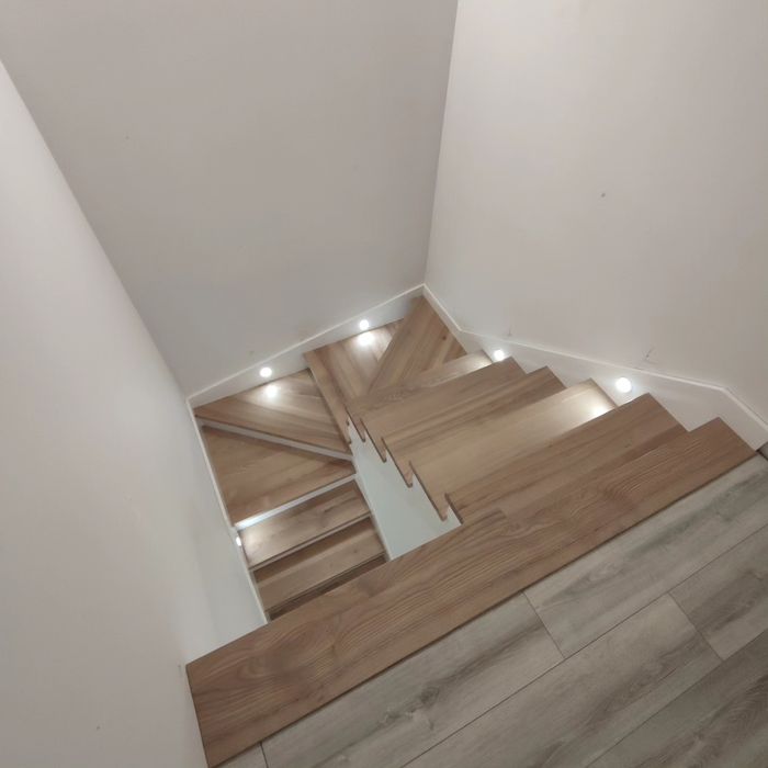 Stopnie drewniane schody trepy JESION -lite drewno